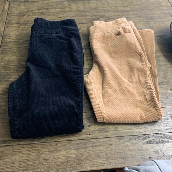 Denim and company gently used cords. Size 14. This is a bundle you get 2. - Picture 3 of 3